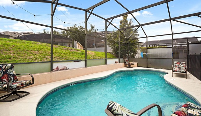 4BR Villa Private Pool and Game Room near Disney
