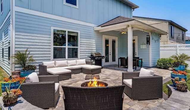 5 Bedroom luxury Beach house 5 min walk to beach - Wedding/Family/Group Trips