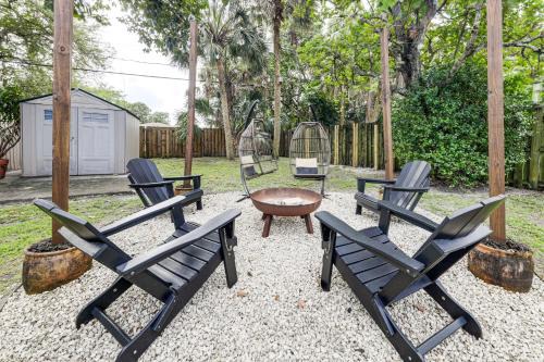 5 Mi to Las Olas Beach! Bright Home w/Fenced Yard