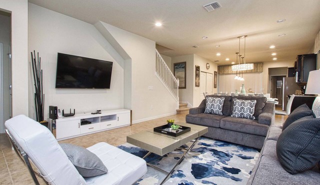 5BR Windsor Pool Home | 3 Master Suites | Game Room | Dog Friendly