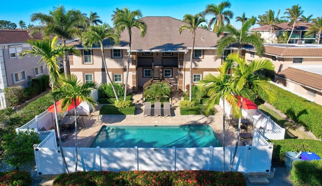 A Totally Private 4 Unit Condo With Heated Pool