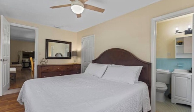 Accommodation with swimming pool in West Miami