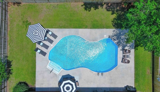 Anchors Up | Private Pool | Kayaks | Outdoor Games | My Beach Getawys