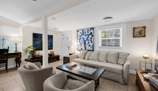 ArtStay Boho Garden Retreat - Near Design District