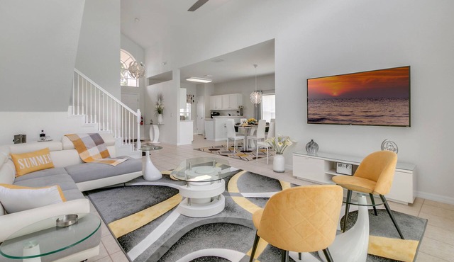 Awesome Vacation Home w/Private Heated Pool/Spa Games Rm, Wi-Fi + Disney 10 Mins