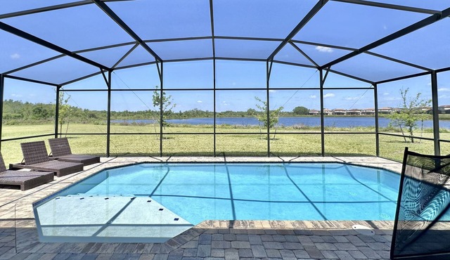 Balmoral Resort-211MCV by RedAwning