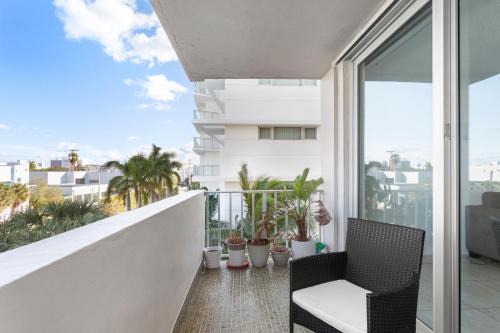 Bay Harbor Sunset Apt 4A in Miami Beach