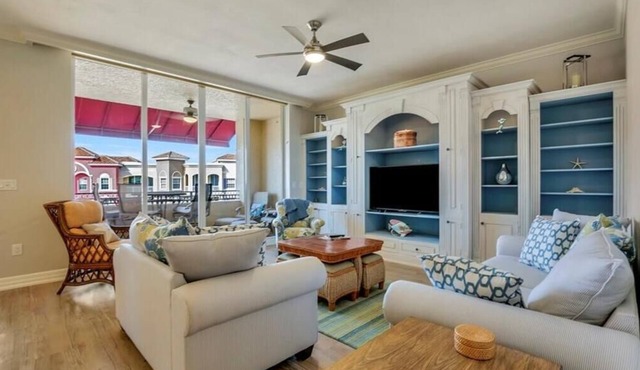 Bayfront - Fifth Av., in the heart of Naples