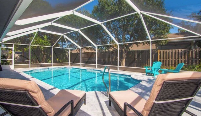 Beach Getaway - Private Heated Pool & 2 King Beds