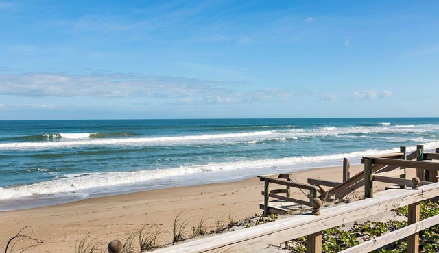 BEACH HOUSE: Captain’s Quarters #5 Oceanfront 1/1, 2nd Floor w/Private Balcony!