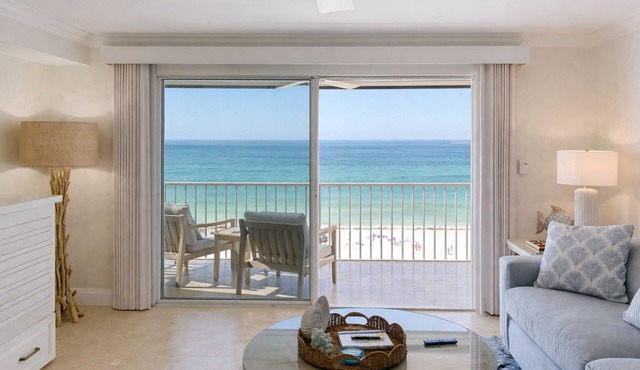 Beachfront, Dolphins,North End, walk to Margaritaville, Shelling, Gateway Villas in Fort Myers Beach