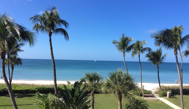 Beachfront Vanderbilt Beach Condo in Naples, FL in Naples