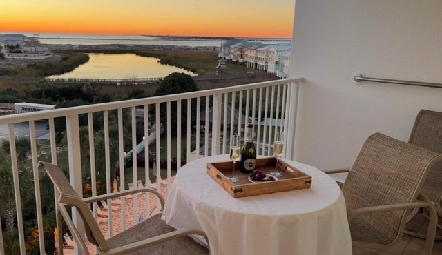 Beachfront Views & Endless Fun – Islander 610 in Destin