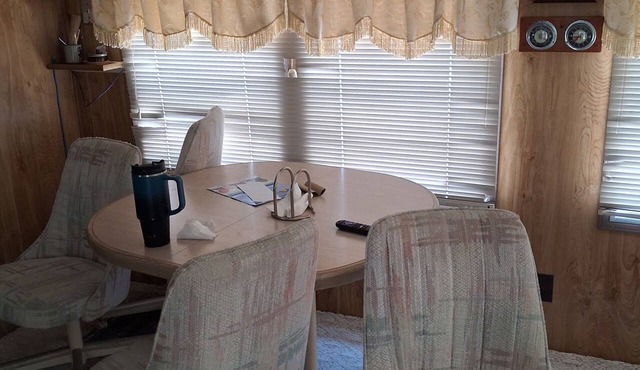 Beautiful 1-bedroom mobile home with AC in Jensen Beach in Jensen Beach