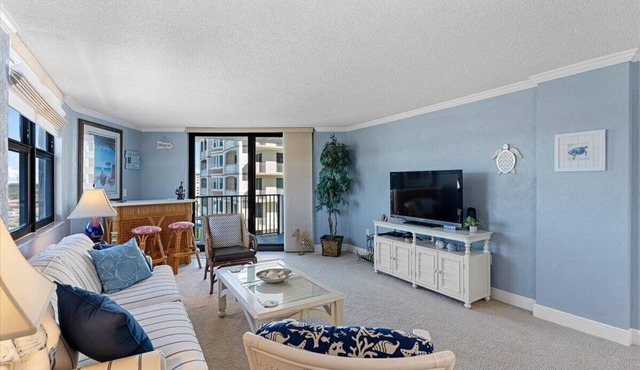 Beautiful 2bed 2bath Condo w/stunning Ocean and River views from the 8th floor! in Ormond Beach