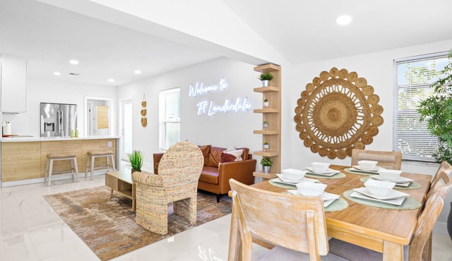 Beautiful 3-bedroom house with AC in Fort Lauderdale near Beach,Downtown,Airport