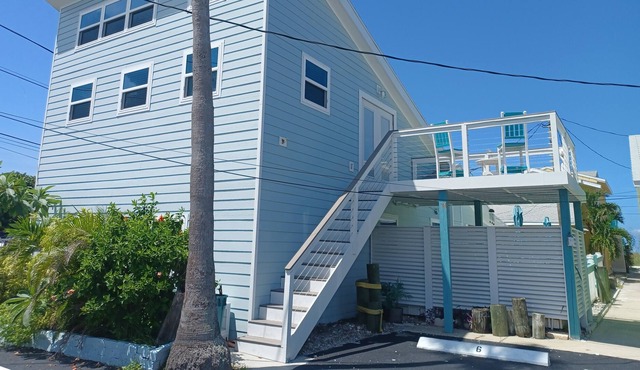 Beautiful Beachside Cottage