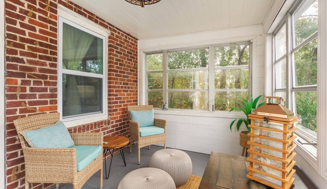 Beautiful Florida Cottage! St Andrews Gem, 1.5 blocks to beach! Pets considered