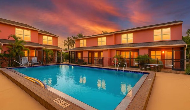 Beautiful Townhome Near Sanibel