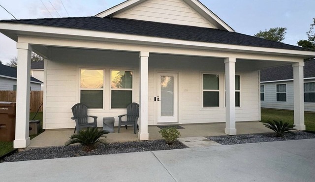 Biloxi Beach View Bungalow Getaway!