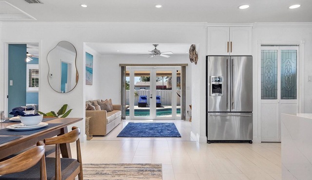 Blue Wave Retreat At Hollywood Beach 3 Bedroom Home