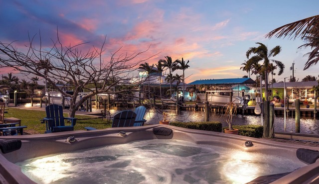 BOAT LIFT! Waterfront Home w/Hot Tub & Fire Pit!