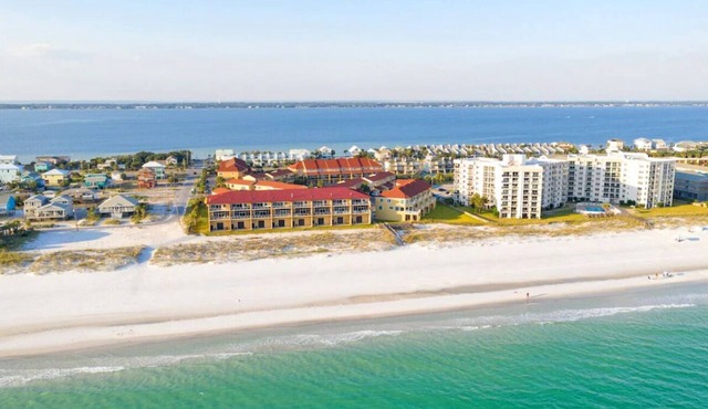 Book Fall specials now! Family Friendly, Close To The Beach, Pet Friendly