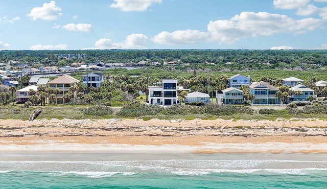 BRAND NEW, Romantic Couples Beachfront Paradise!