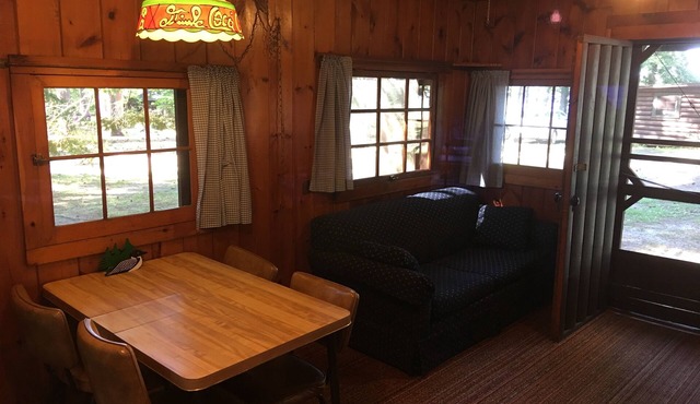 CABIN #5 (Loon) Cozy and comfortable 2 bedroom cabin with nice view of the lake! in Max