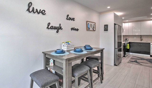 Canal-Front Condo: Walk to Downtown Ft Lauderdale!