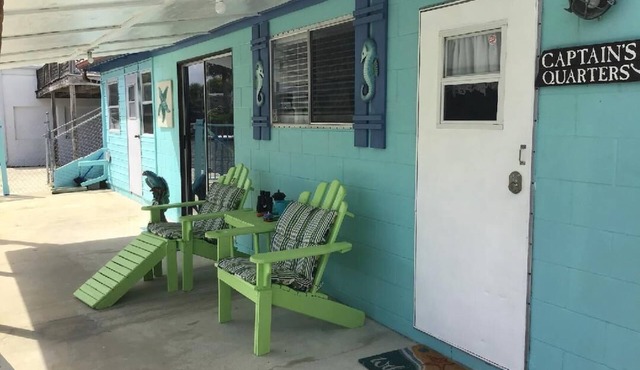 Captian's Quarters Along The Sea "Your private waterfront Suite"