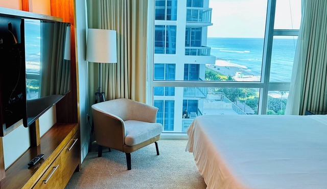 Carillon Luxury 2BR Beach + Spa Access No Resort Fees