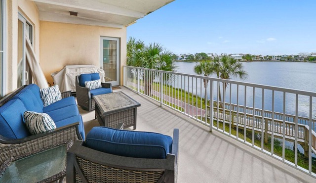 Carillon Sunset 201-Luxury Unit w/spectacular Lake Carillon view 3 bed 3.5 bath
