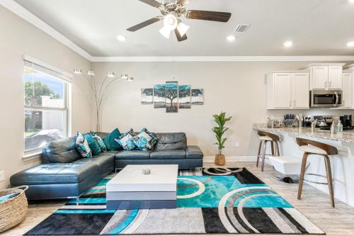 Casa Brisa - 3BR - Downtown Pensacola - Pool - Near NAS
