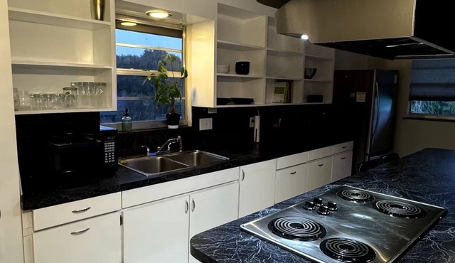 Charming 2-bedroom house in Stuart with WiFi and AC in Stuart