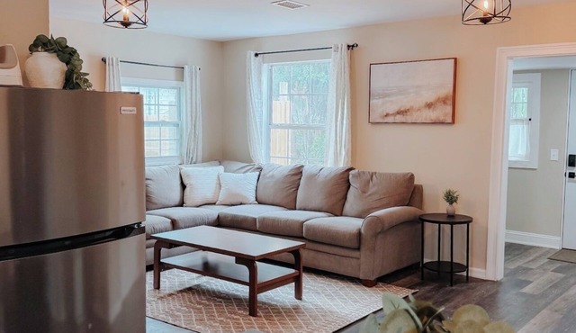 Charming 3BR/Close to Downtown/Pet Friendly