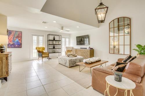 Chic New Orleans Abode: 1 Mi to Lake Pontchartrain