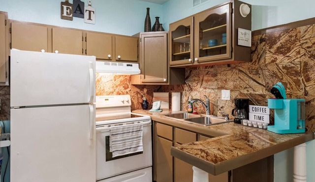 Cocoa Beach Condo - Steps to the Beach