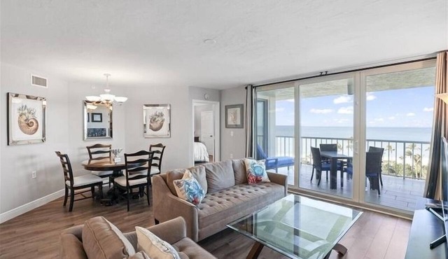 Come enjoy sun and sand in Naples luxury-WS0803