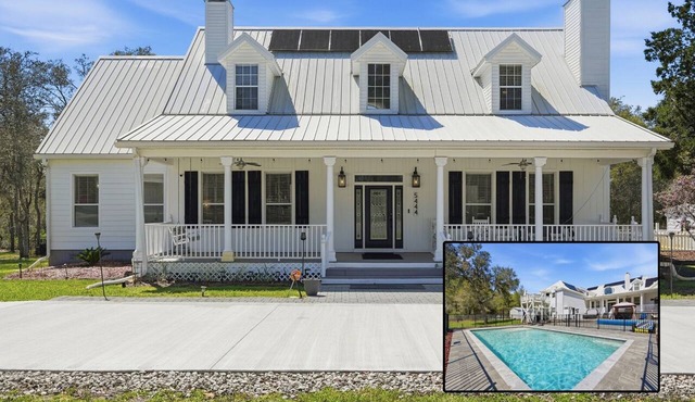 Country Estate w/6 bedrooms, 5.5 baths, POOL, HOT TUB, Volleyball Ct, Fire Pit in De Leon Springs