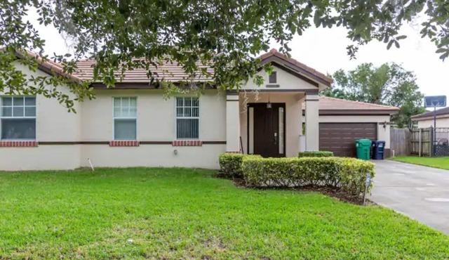 Countryside Manor · Gateway to Keys & Everglades