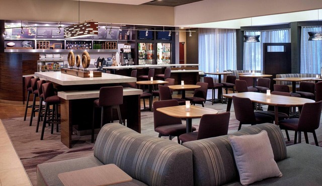 Courtyard by Marriott Detroit Metropolitan Airport Romulus in Romulus