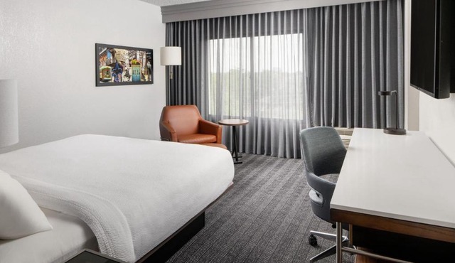 Courtyard by Marriott New Orleans Metairie in Metairie