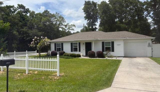 Cozy and Chic 3 bedroom house close to WEC,OBS,HITS