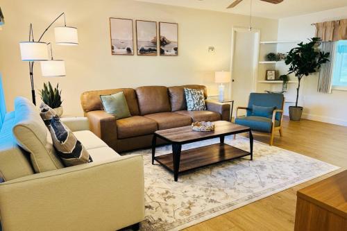 Cozy Cottage 2BR, 1BA Retreat