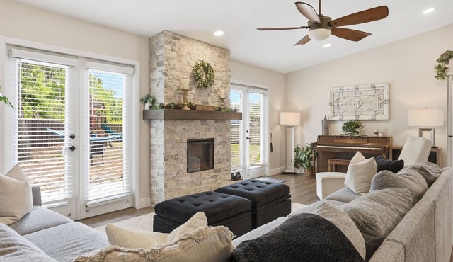 Cozy Home Away from Home- Family Friendly!
