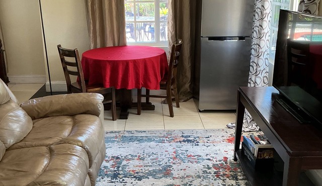 Cozy Miramar 1 Bedroom with POOL for vacation, travel nurse short, longterm rent