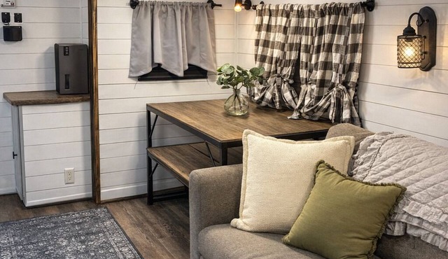 Cozy Stationary Camper Near Springs & Cedar Key