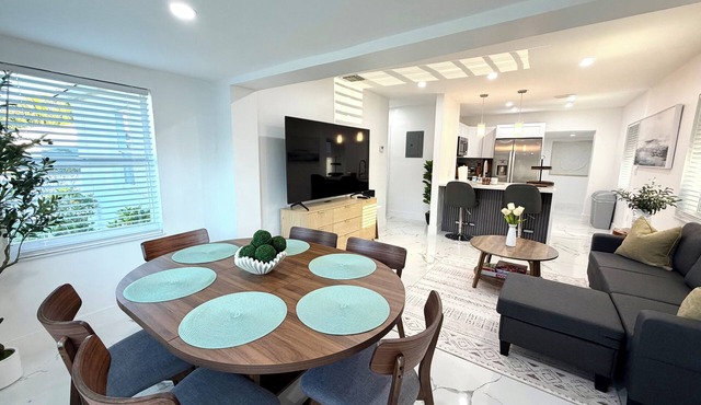 COZYHOME 4BD, central Ft. Lauderdale/Airport/Cruise/Beach/Restaurant/Las Olas