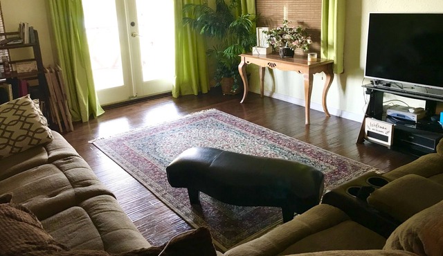 Cracker Cottage by the lake and groves in Lake Wales
